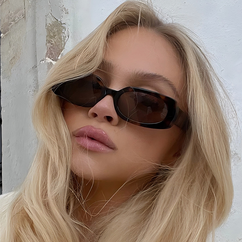 1 paio di occhiali da sole ret - Designer Sunglasses recensione e prezzo