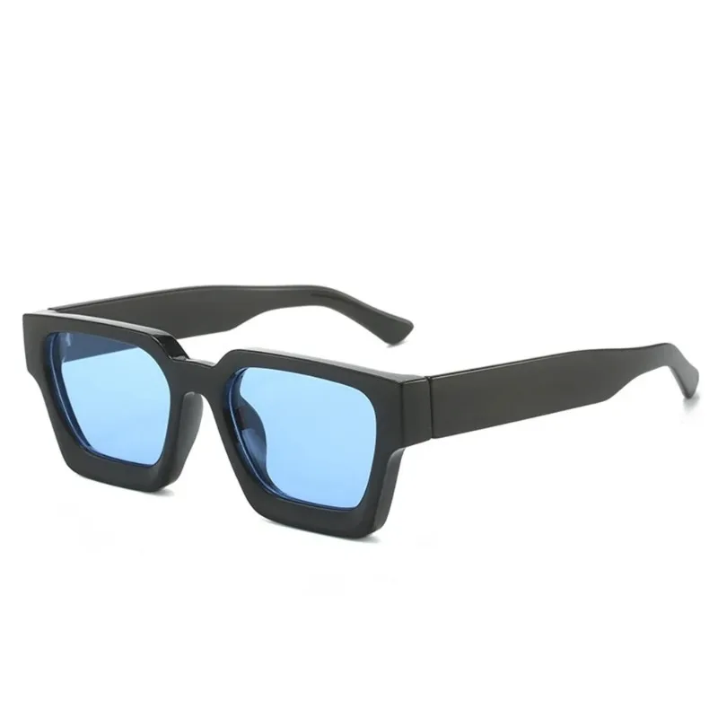Occhiali da sole classici con  - Designer Sunglasses recensione e prezzo